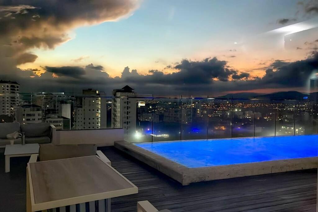 סנטיאגו דה לוס קבאלרוס Suites Room Soha II מראה חיצוני תמונה