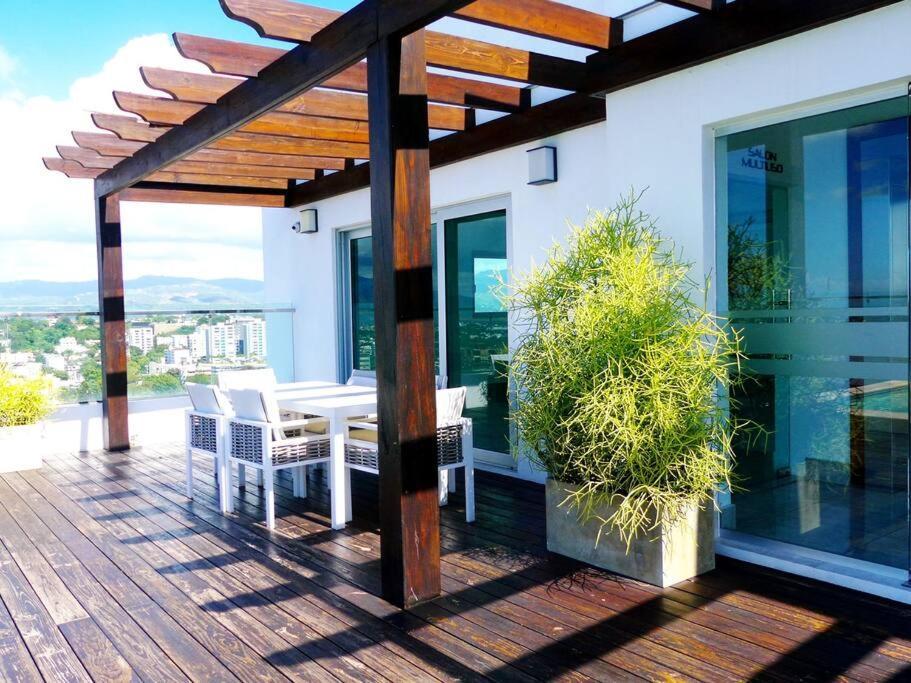 סנטיאגו דה לוס קבאלרוס Suites Room Soha II מראה חיצוני תמונה