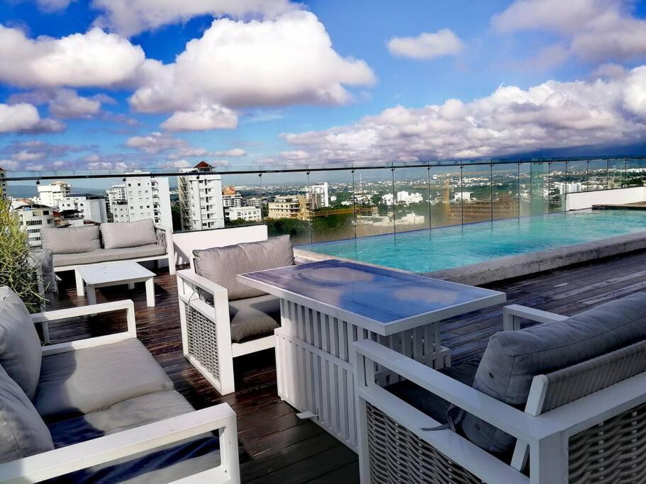 סנטיאגו דה לוס קבאלרוס Suites Room Soha II מראה חיצוני תמונה